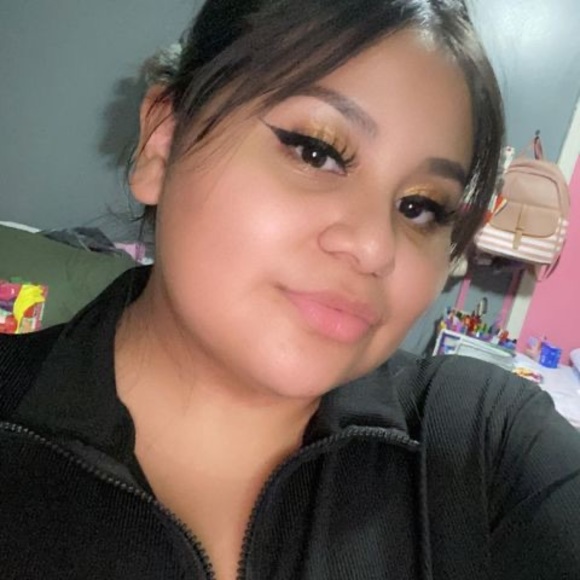 yessenia_bravo